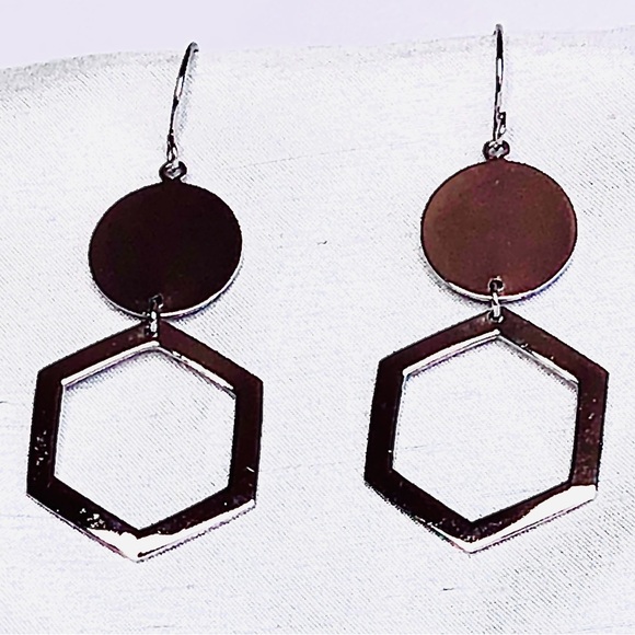 DONATED Sculptural Silver Drop Earrings Set of 2 Macy’s - Picture 4 of 4